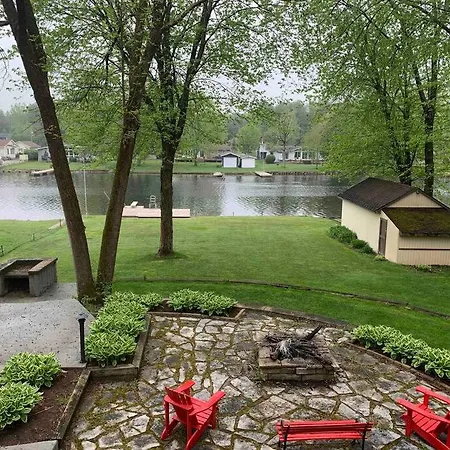 Waterfront Cottage In Muskoka Severn Exterior photo
