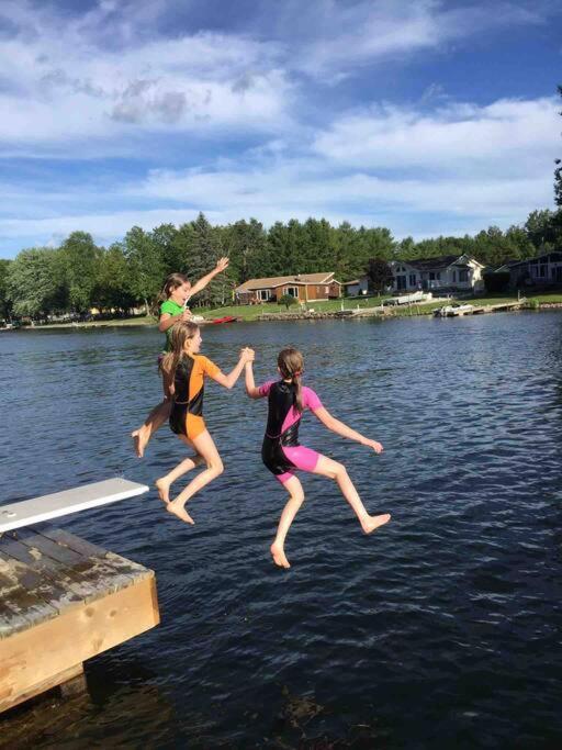 Holiday home Waterfront In Muskoka Severn