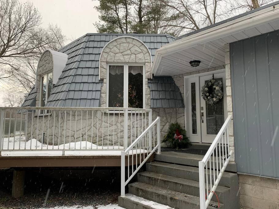Waterfront In Muskoka Holiday home *