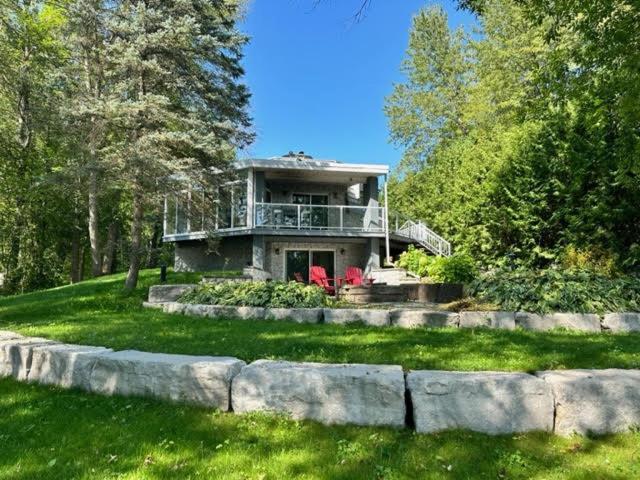Waterfront In Muskoka