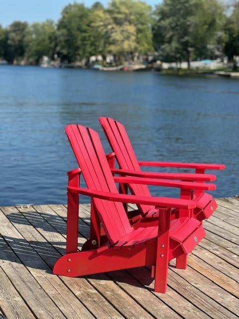 Waterfront In Muskoka Holiday home Severn